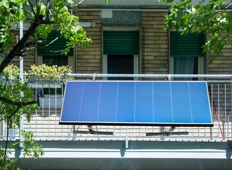 Benefits of a Balcony Solar PV system